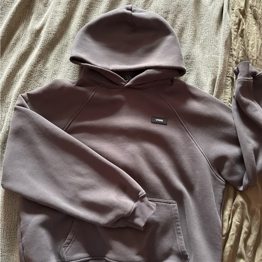 VINNI THE LABEL URSULA SWEATER